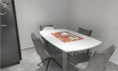 HERMOSA CASA REMODELADA EN SANTA MÓNICA