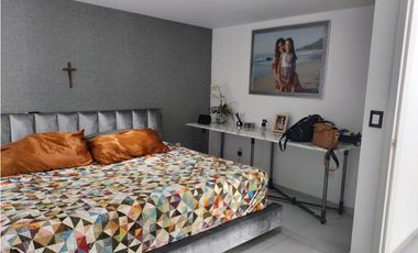 HERMOSA CASA REMODELADA EN SANTA MÓNICA