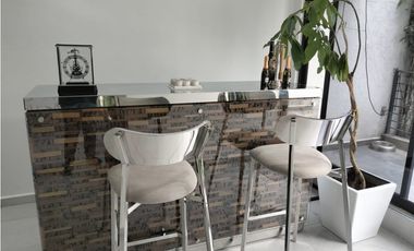 HERMOSA CASA REMODELADA EN SANTA MÓNICA