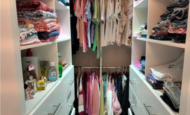 HERMOSA CASA REMODELADA EN SANTA MÓNICA