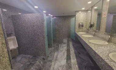 Oficina en renta en Hacienda de las Palmas, Huixquilucan, México