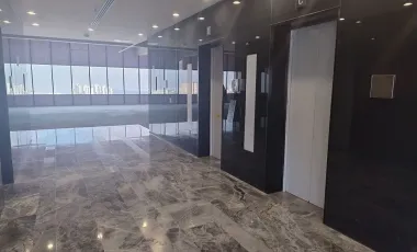 Oficina en renta en Hacienda de las Palmas, Huixquilucan, México