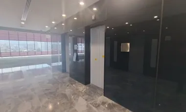 Oficina en renta en Hacienda de las Palmas, Huixquilucan, México