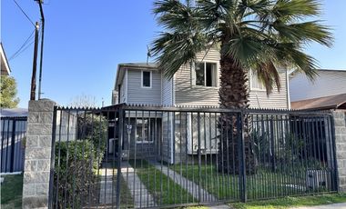 EXCELENTE CASA , AV TRONCAL, PUENTE ALTO