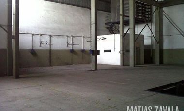 Galpón a mts de Av Patricios - Mixtura 3 -  Parabólico a10 mts de altura