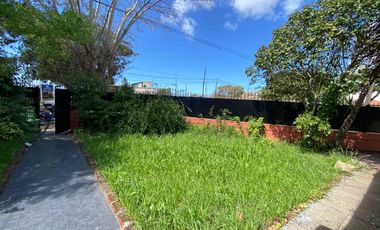 Casa en venta con gas natural en Mar de Ajó