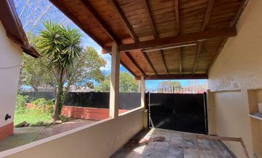 Casa en venta con gas natural en Mar de Ajó