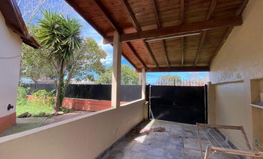 Casa en venta con gas natural en Mar de Ajó