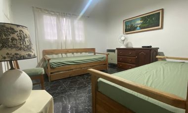 Casa en venta con gas natural en Mar de Ajó