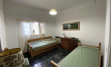 Casa en venta con gas natural en Mar de Ajó