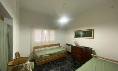 Casa en venta con gas natural en Mar de Ajó