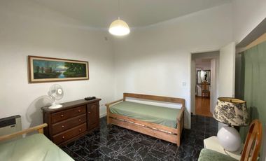 Casa en venta con gas natural en Mar de Ajó