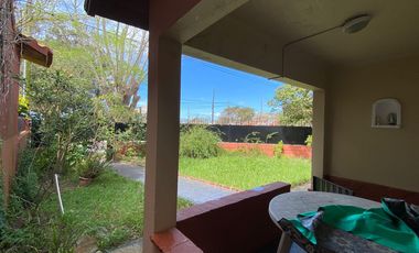 Casa en venta con gas natural en Mar de Ajó