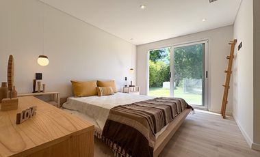 Casa en Miraflores (Funes Hills)