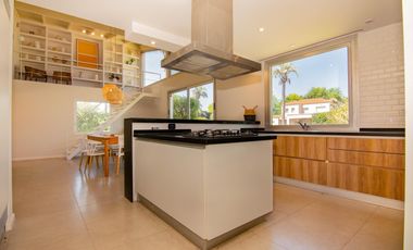 Casa en Miraflores (Funes Hills)