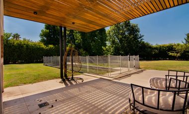 Casa en Miraflores (Funes Hills)