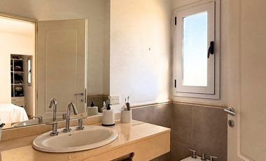 CASA 4 AMBIENTES EN VENTA, BARRIO LOS PARAISOS, LOS CARDALES