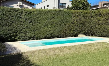 CASA 4 AMBIENTES EN VENTA, BARRIO LOS PARAISOS, LOS CARDALES