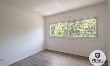Casa Venta 4 amb 3 dorm a estrenar pileta y Gas en complejo cerrado Villa Elvira, Gral. Pacheco