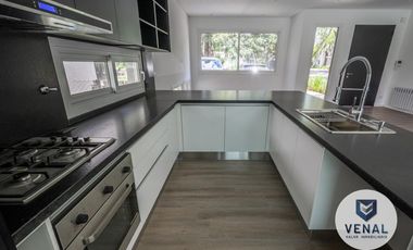 Casa Venta 4 amb 3 dorm a estrenar pileta y Gas en complejo cerrado Villa Elvira, Gral. Pacheco