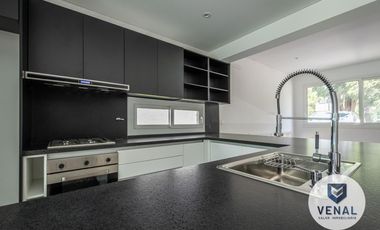 Casa Venta 4 amb 3 dorm a estrenar pileta y Gas en complejo cerrado Villa Elvira, Gral. Pacheco