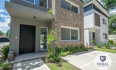 Casa Venta 4 amb 3 dorm a estrenar pileta y Gas en complejo cerrado Villa Elvira, Gral. Pacheco