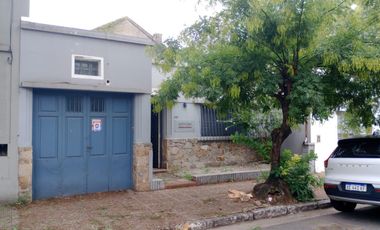 Casa en Quilmes en  venta