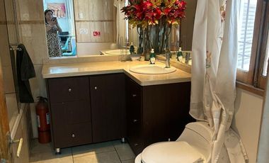 ARRIENDO CASA PARA PELUQUERIA  Y VENTA DE LLAVES