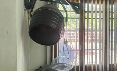 ARRIENDO CASA PARA PELUQUERIA  Y VENTA DE LLAVES