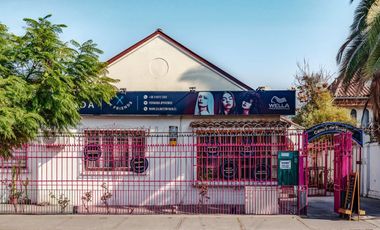 ARRIENDO CASA PARA PELUQUERIA  Y VENTA DE LLAVES