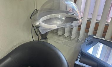 ARRIENDO CASA PARA PELUQUERIA  Y VENTA DE LLAVES