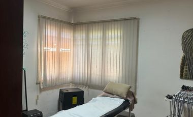 ARRIENDO CASA PARA PELUQUERIA  Y VENTA DE LLAVES