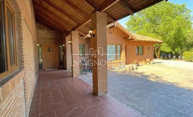 Casa en Arriendo en av. chicureo