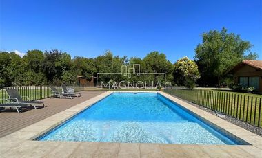 Casa en Arriendo en av. chicureo