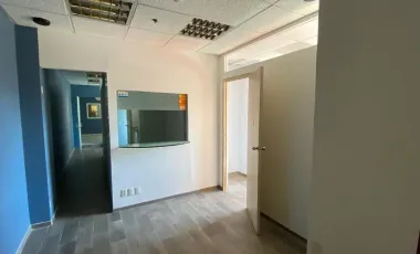 Oficina en renta en Bosques de las Palmas, Huixquilucan, México