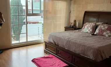 Casa en venta en Ciudad Satelite, Naucalpan de Juárez, México