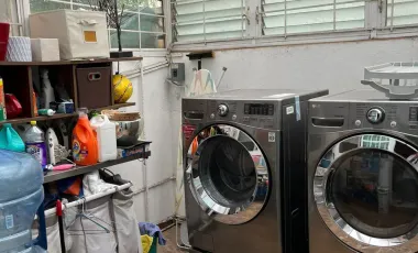 Casa en venta en Ciudad Satelite, Naucalpan de Juárez, México