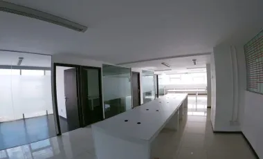 Oficina en renta en Lomas de Tecamachalco, Naucalpan de Juárez, México