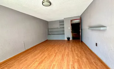 Casa en renta en Jardines del Moral, León, Guanajuato