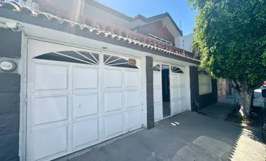 Casa en renta en Jardines del Moral, León, Guanajuato