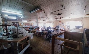 En esquina Comercial Industrial Oficinas Venta Quinta Normal