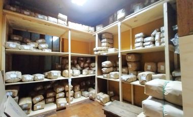 En esquina Comercial Industrial Oficinas Venta Quinta Normal