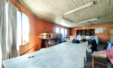 En esquina Comercial Industrial Oficinas Venta Quinta Normal