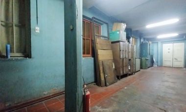 En esquina Comercial Industrial Oficinas Venta Quinta Normal
