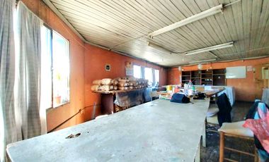 En esquina Comercial Industrial Oficinas Venta Quinta Normal