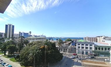 VENTA DEPARTAMENTO CON VISTA AL MAR EN BARRIO CON EXCELENTE CONECTIVIDAD , VALPARAÍSO