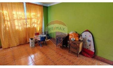 ¡Terreno Ideal en Renca, 2154 m², 10 Hab, 5 Baños!