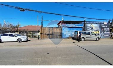 ¡Terreno Ideal en Renca, 2154 m², 10 Hab, 5 Baños!