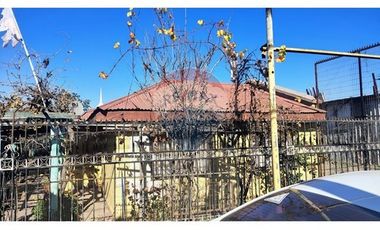 ¡Terreno Ideal en Renca, 2154 m², 10 Hab, 5 Baños!