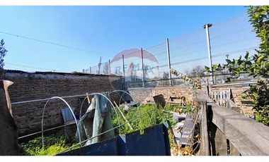 ¡Terreno Ideal en Renca, 2154 m², 10 Hab, 5 Baños!